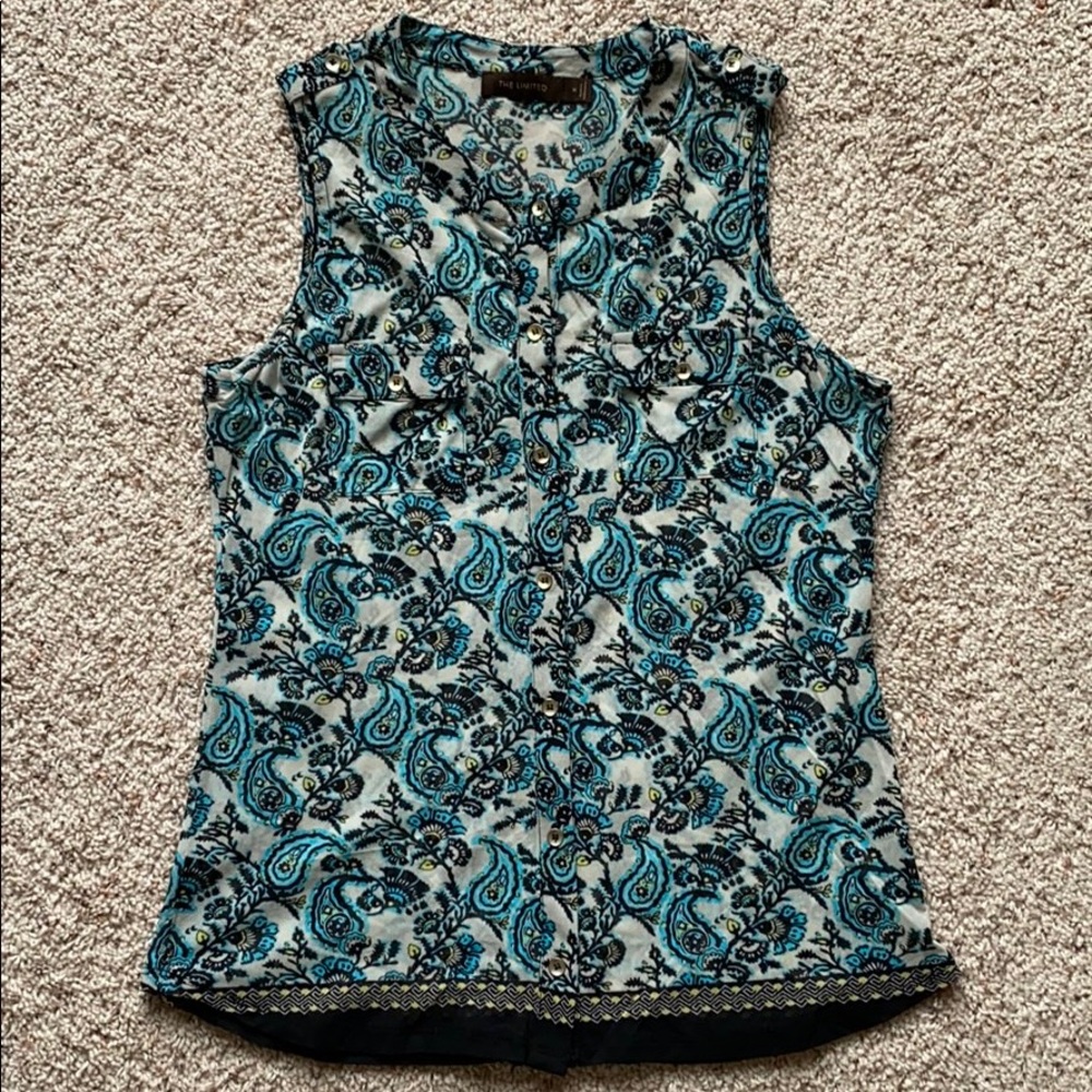 NWOT Women’s Limited Button Up Blouse Size Medium